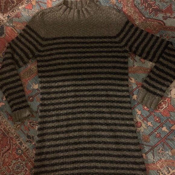 Abercrombie Sweater Dress - Picture 4 of 5